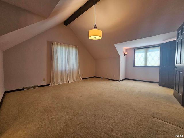 909 S SPRING Street, Geneseo, IL 61254