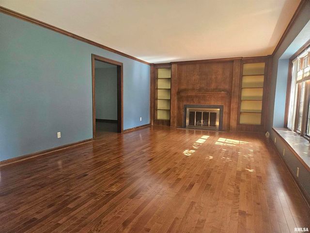 909 S SPRING Street, Geneseo, IL 61254