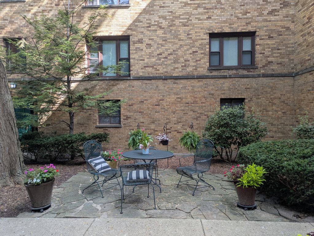 1535 Monroe Avenue 2, River Forest, IL 60305 — photo 5