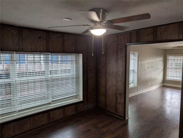 3203 Eastex Fwy, Houston, TX 77026