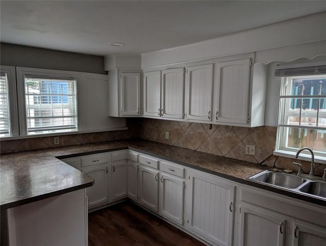 3203 Eastex Fwy, Houston, TX 77026