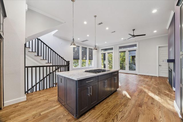 1902 Lizards Lane, Houston, TX 77043