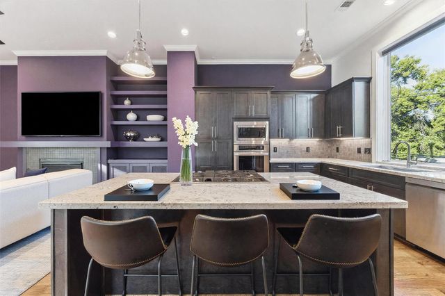 1902 Lizards Lane, Houston, TX 77043