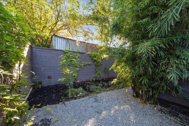 1902 Lizards Lane, Houston, TX 77043