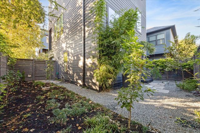 1902 Lizards Lane, Houston, TX 77043