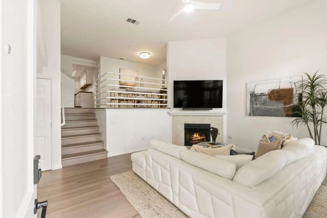 243 S Sierra Ave, Solana Beach, CA 92075