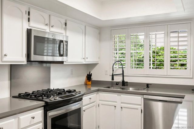 243 S Sierra Ave, Solana Beach, CA 92075