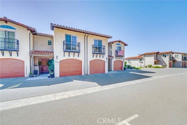 111 Greve Place, Pismo Beach, CA 93449