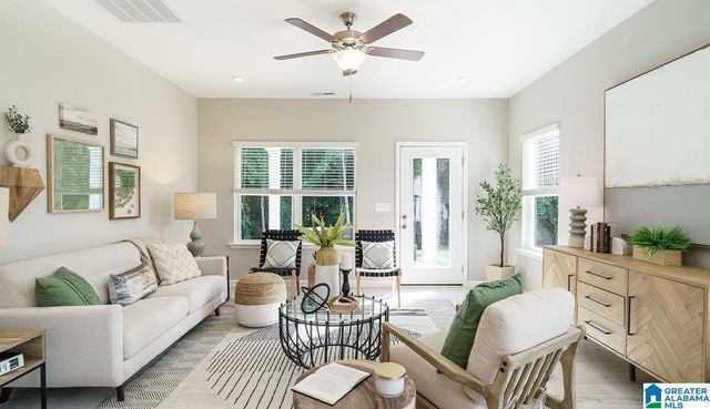 2040 STERLING CIRCLE, Margaret, AL 35120