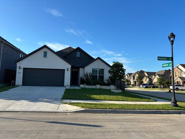400 Kirkham Drive, Fort Worth, TX 76131