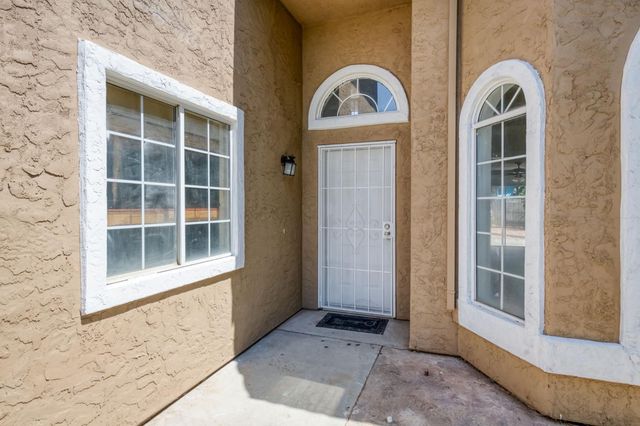 3340 N Dante Avenue, Fresno, CA 93722