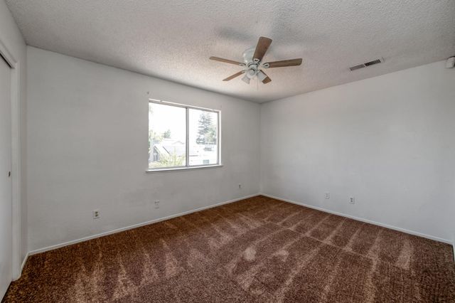 3340 N Dante Avenue, Fresno, CA 93722