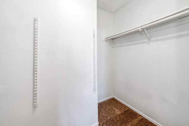 3340 N Dante Avenue, Fresno, CA 93722