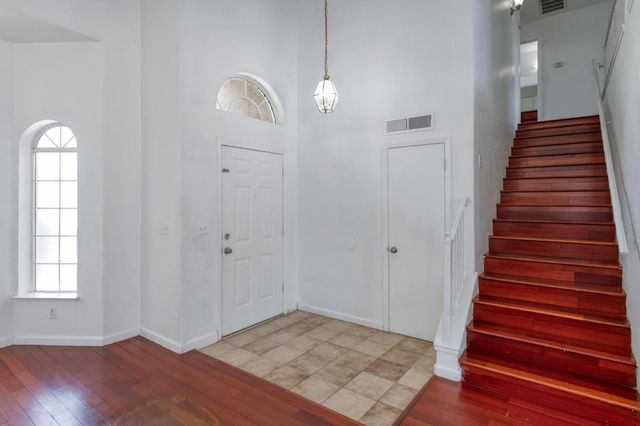 3340 N Dante Avenue, Fresno, CA 93722