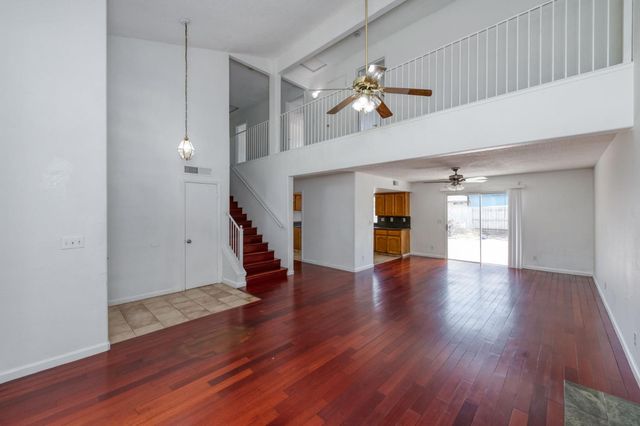 3340 N Dante Avenue, Fresno, CA 93722