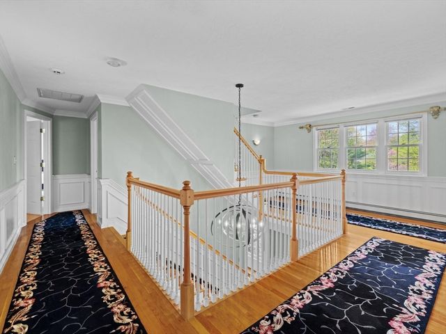 9 Catie Dr, Westborough, MA 01581