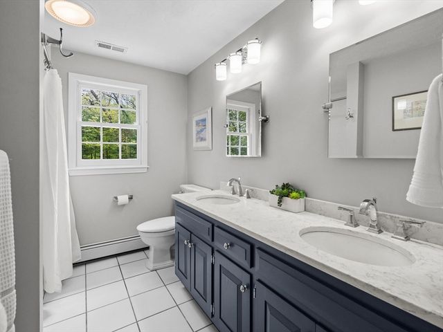 9 Catie Dr, Westborough, MA 01581