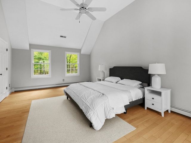 9 Catie Dr, Westborough, MA 01581