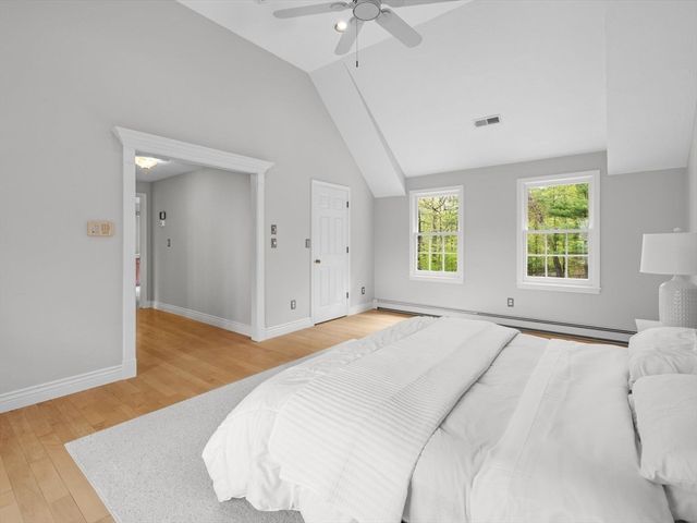 9 Catie Dr, Westborough, MA 01581