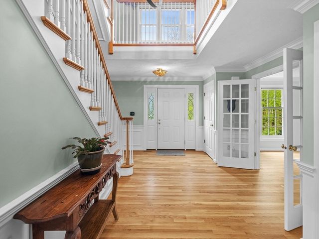 9 Catie Dr, Westborough, MA 01581