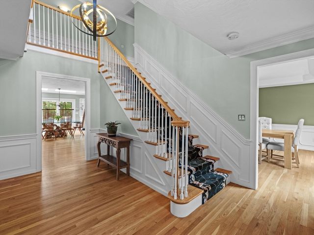 9 Catie Dr, Westborough, MA 01581