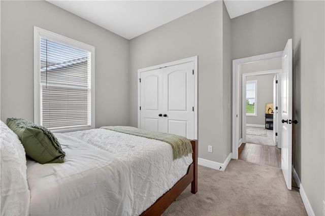 1540 SW Cornwall Road, Raymore, MO 64083