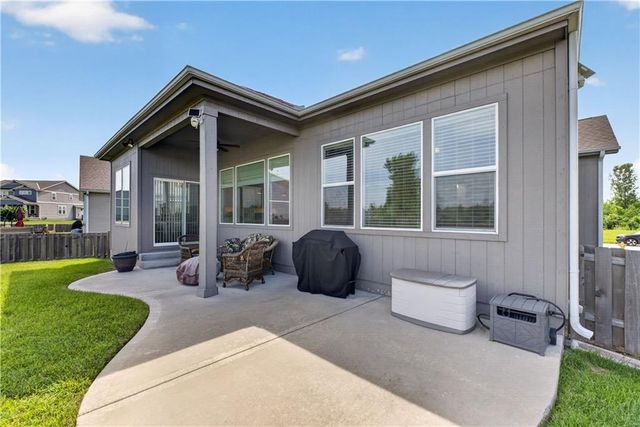 1540 SW Cornwall Road, Raymore, MO 64083