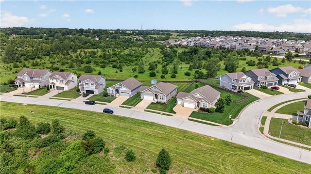 1540 SW Cornwall Road, Raymore, MO 64083