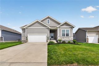 1540 SW Cornwall Road, Raymore, MO 64083