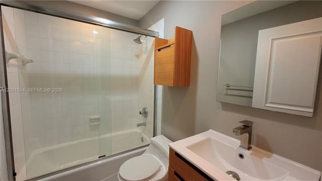 888 Brickell Key Drive 508, Miami, FL 33131