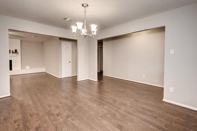 158 Bluebonnet Street, Sugar Land, TX 77478