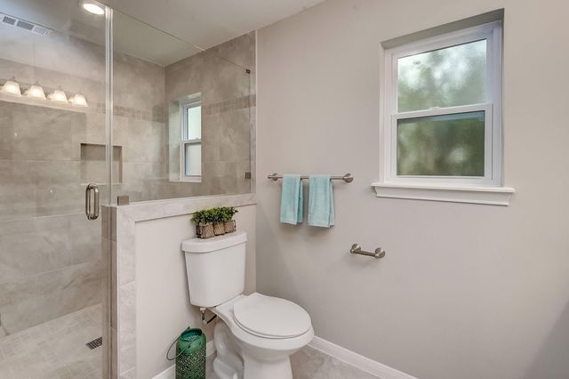 158 Bluebonnet Street, Sugar Land, TX 77478