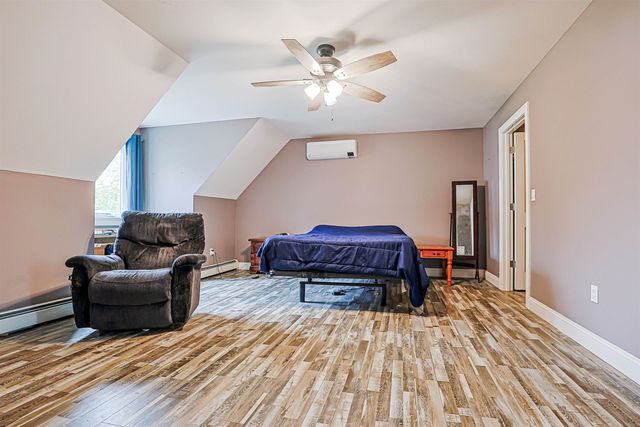 18 Gilman Street, Laconia, NH 03246