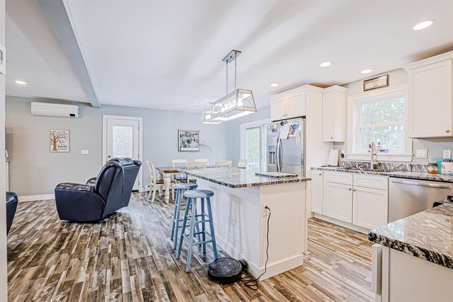 18 Gilman Street, Laconia, NH 03246