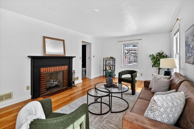 321 S Owen Drive, Madison, WI 53705