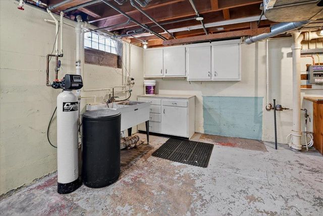 321 S Owen Drive, Madison, WI 53705