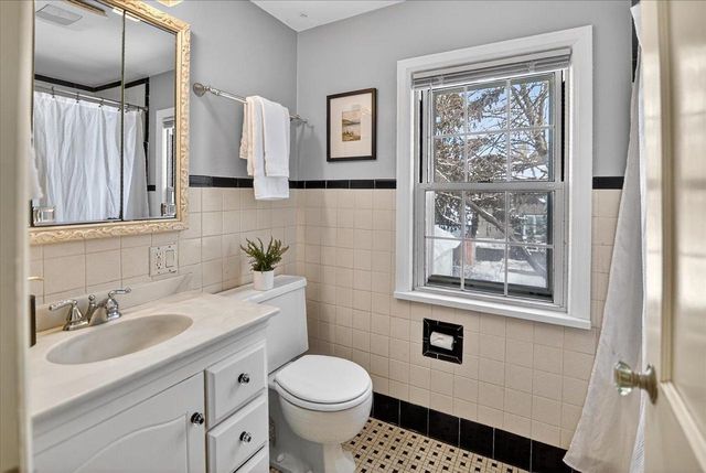 321 S Owen Drive, Madison, WI 53705