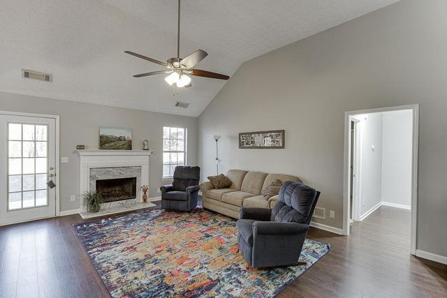 4842 Canberra Way, Flowery Branch, GA 30542