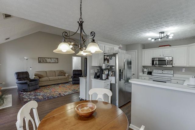 4842 Canberra Way, Flowery Branch, GA 30542