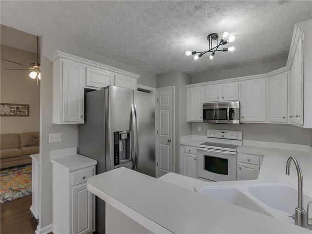 4842 Canberra Way, Flowery Branch, GA 30542