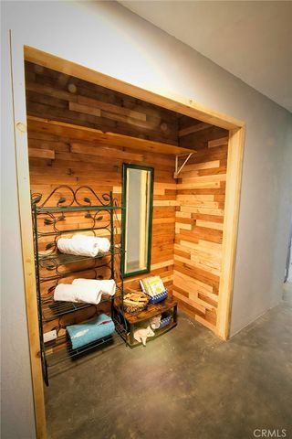 915 Dakota Lane, Landers, CA 92285