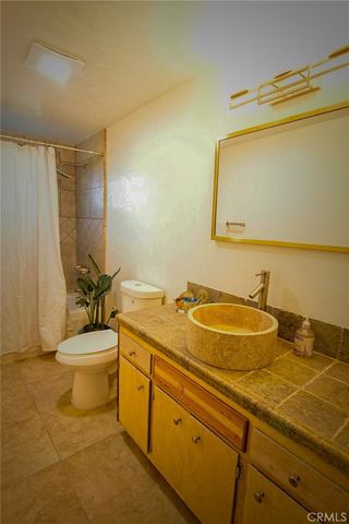 915 Dakota Lane, Landers, CA 92285