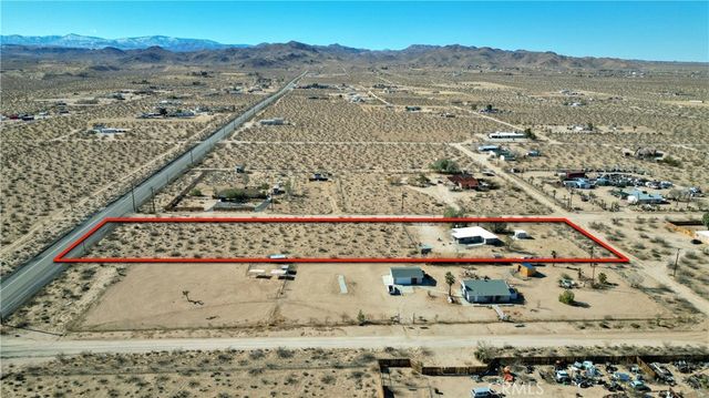 915 Dakota Lane, Landers, CA 92285