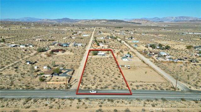 915 Dakota Lane, Landers, CA 92285