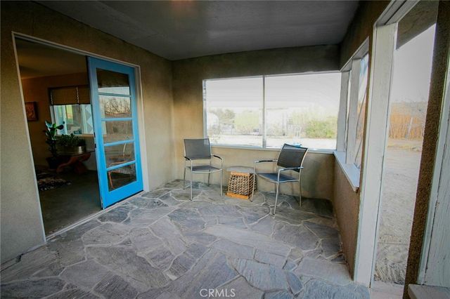 915 Dakota Lane, Landers, CA 92285