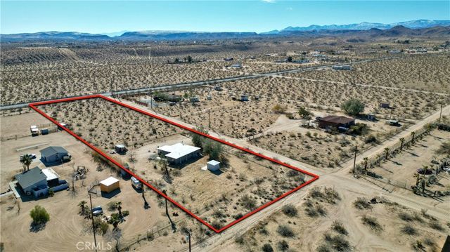 915 Dakota Lane, Landers, CA 92285