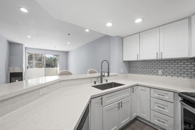 640 Camino De La Reina 1206, San Diego, CA 92108