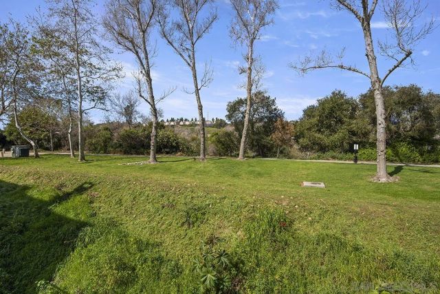 640 Camino De La Reina 1206, San Diego, CA 92108