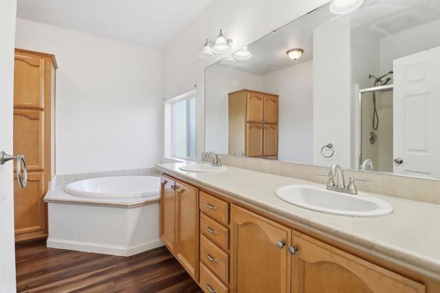 1220 Tasman Drive, Sunnyvale, CA 94089