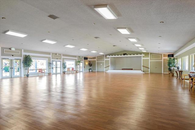 1220 Tasman Drive, Sunnyvale, CA 94089